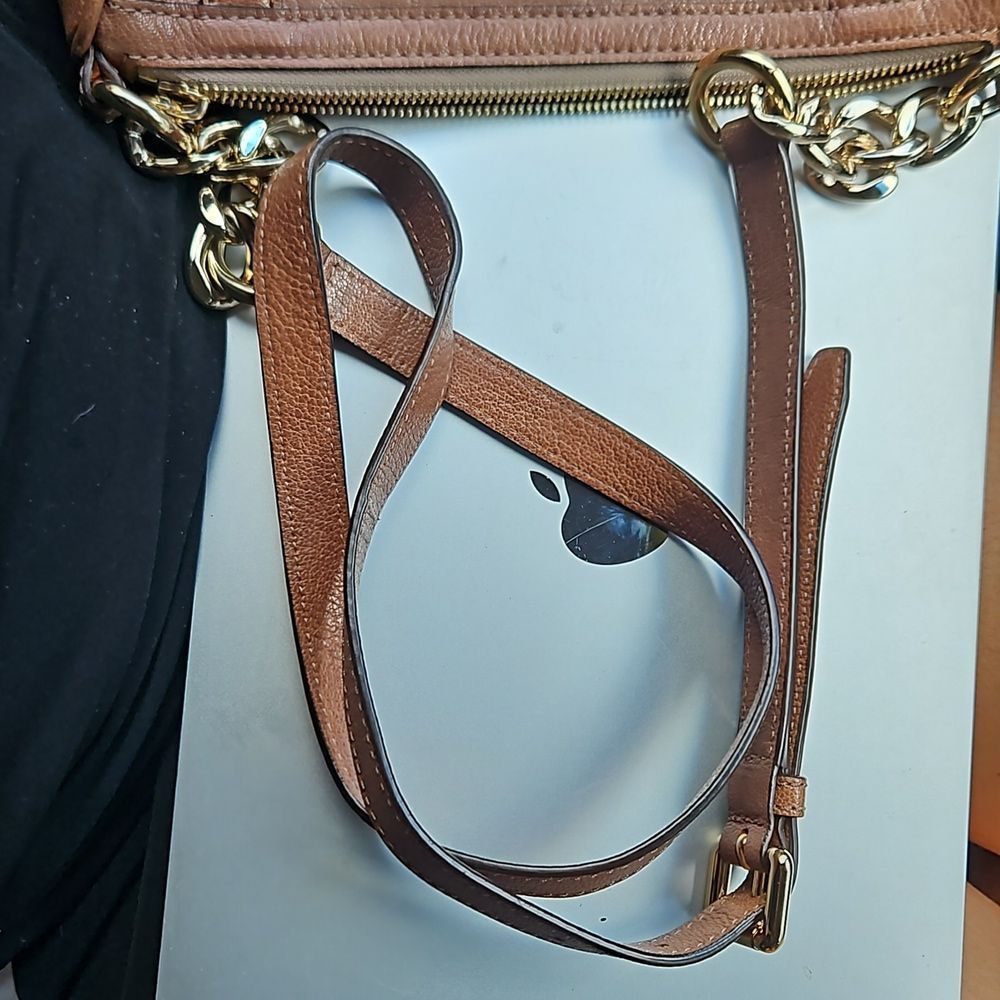 MICHAEL MK Leather Western Inspired satchel shoulder bag in leather gold tone hw - Picture 3 of 10
